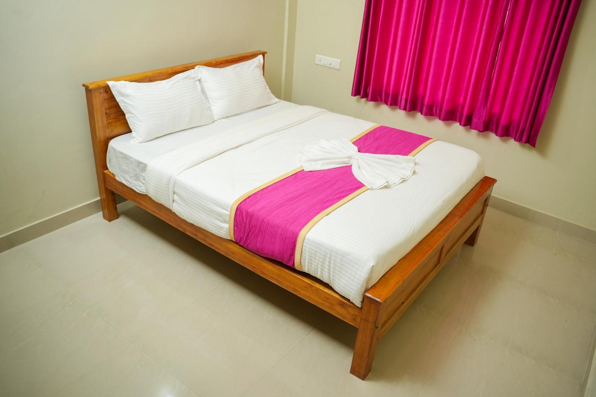 Gmr Suites Kalpetta Εξωτερικό φωτογραφία