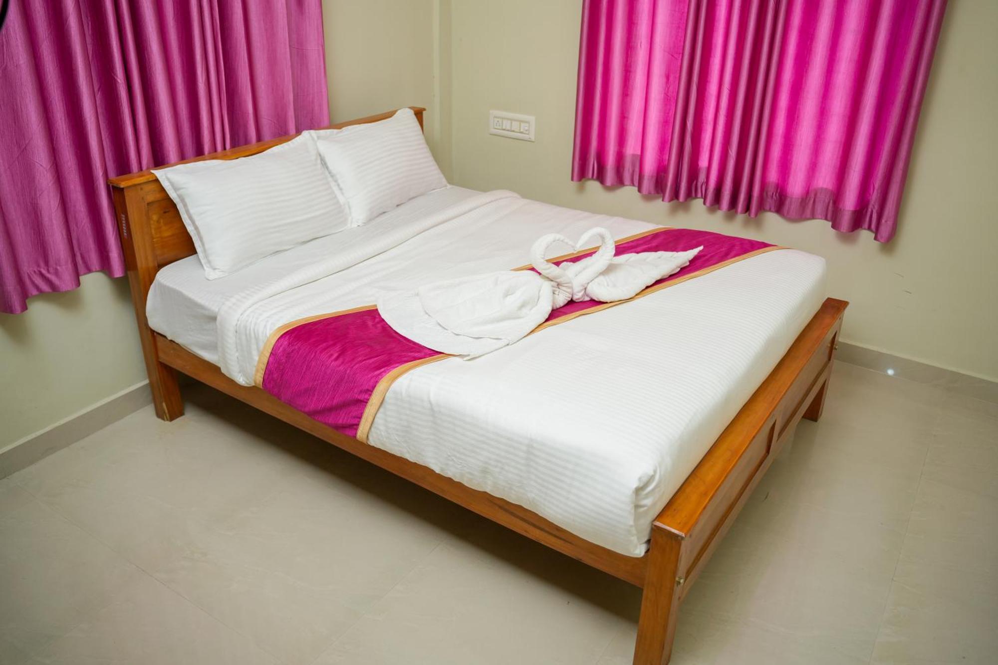 Gmr Suites Kalpetta Εξωτερικό φωτογραφία